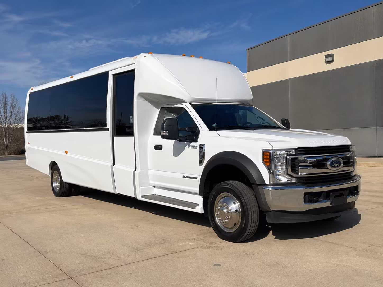 lancaster fresno charter buses