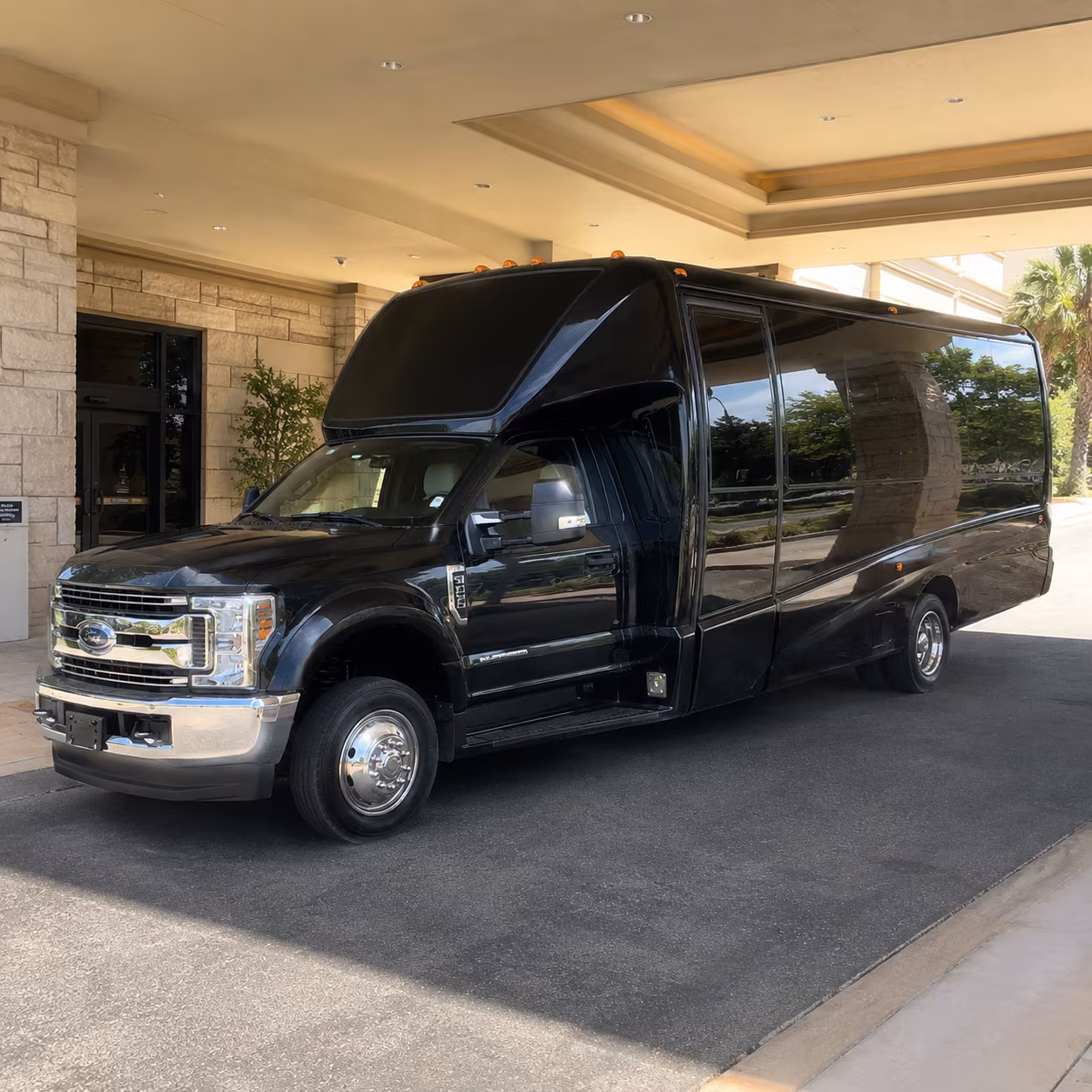 party bus transportation for fresno area proms at clovis