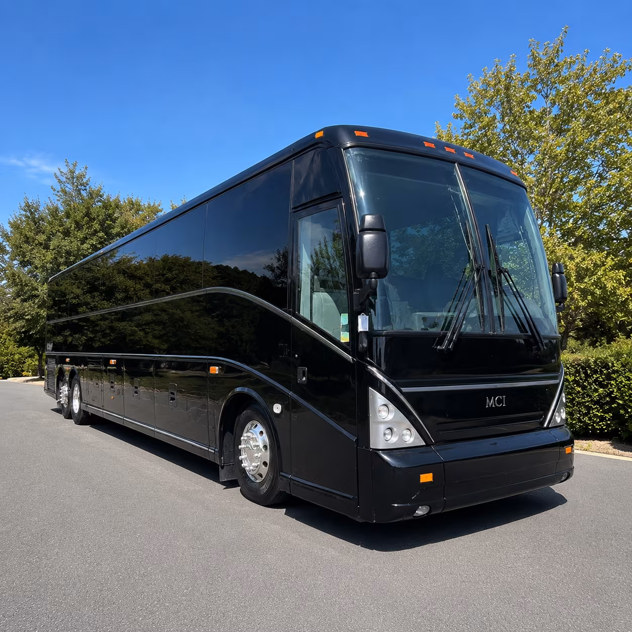 shuttle your team between fresno yosemite international airport and downtown hotels