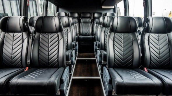 15 passenger minibus rental merced